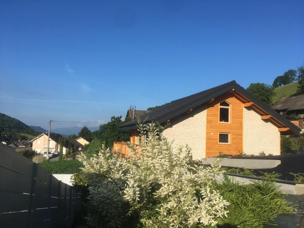 Chalet A La Campagne Coise-Saint-Jean-Pied-Gauthier Exterior foto